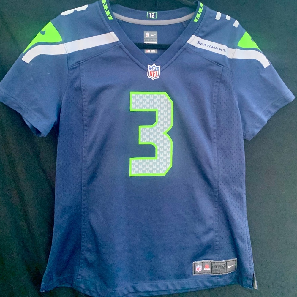 Women’s Russel Wilson #3 Nike on the Field Sz. Large Seattle Seahawks Jersey.